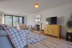 OP Lounge/Diner- click for photo gallery